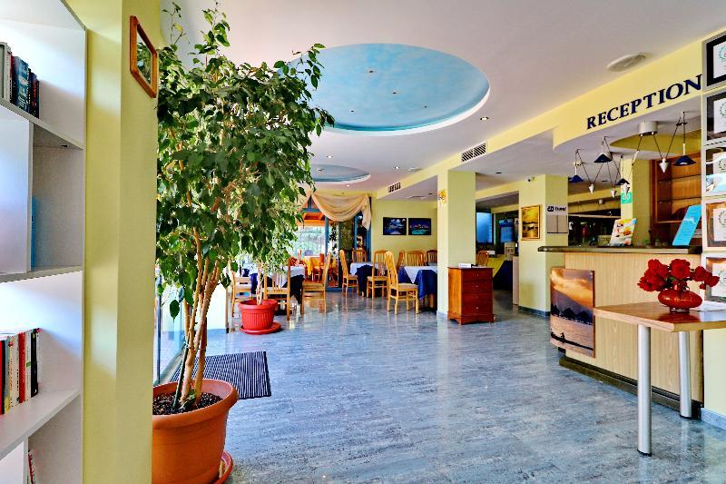 Bora Bora Hotel 3*