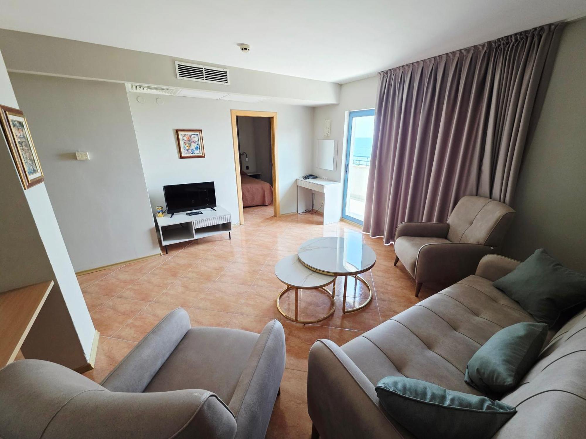 Hotel Bora Bora 3*